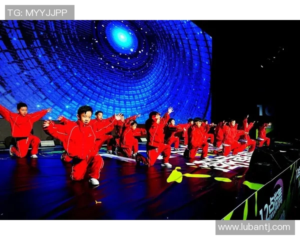 街舞深度:解密成都街舞队的边路渗透